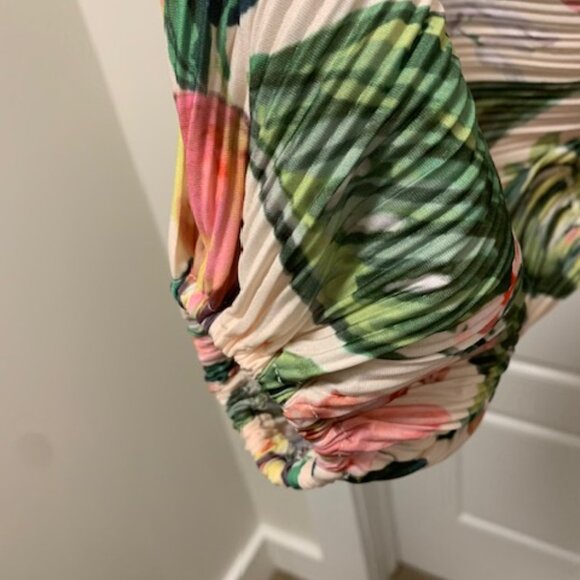 Pleated Dress - Picture 4 of 8